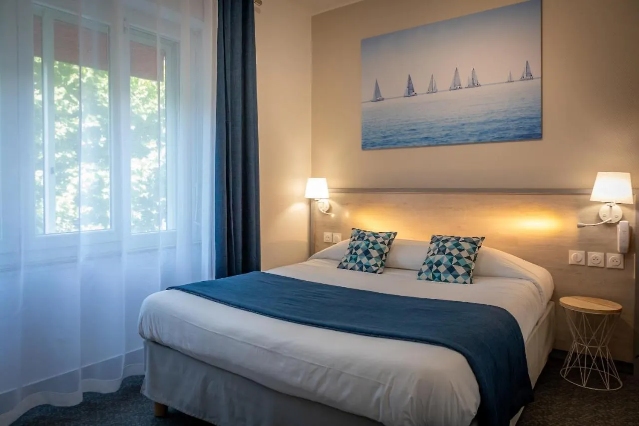 Logis Rex Hotel Lorient 3*,  France