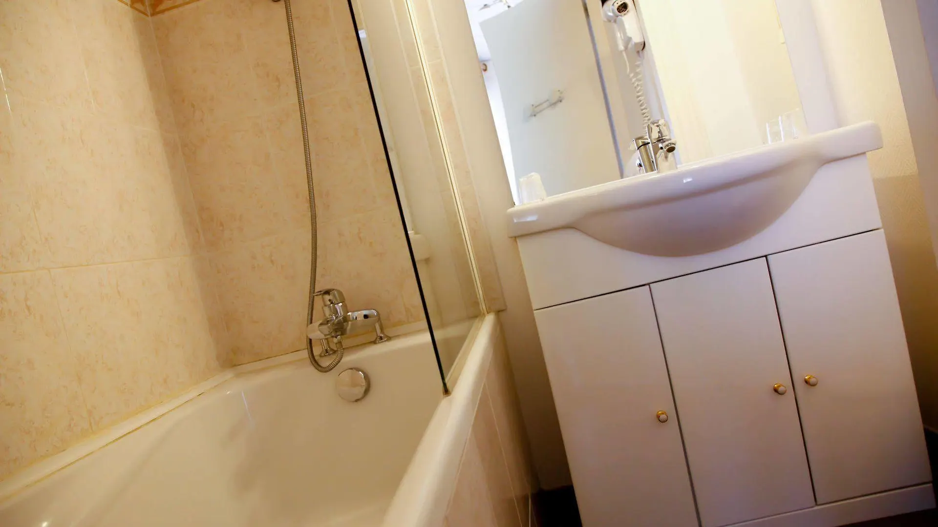 ***  Logis Rex Hotel Lorient France